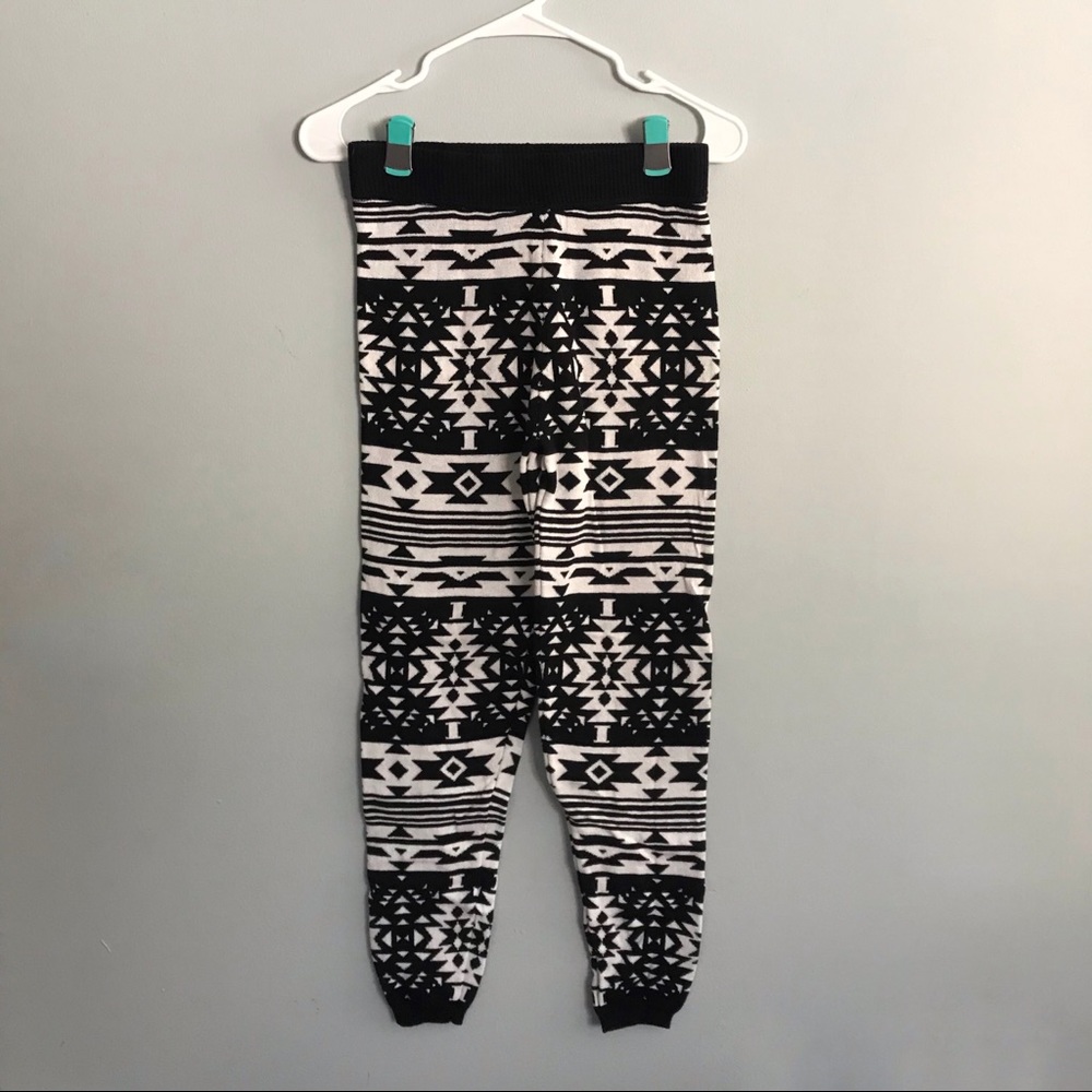 SO Black and White Aztec Leggings